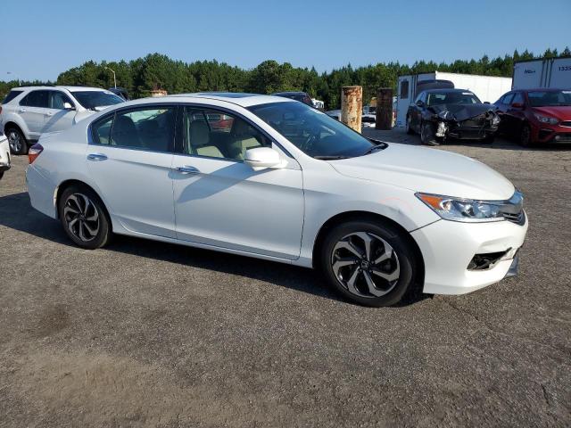 Photo 3 VIN: 1HGCR2F82GA136325 - HONDA ACCORD EXL 