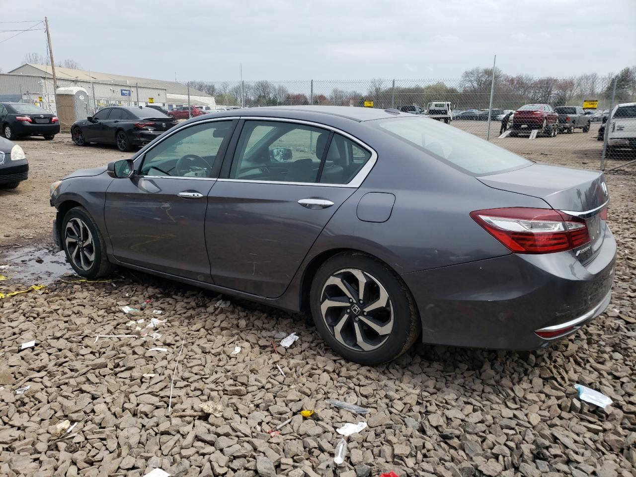 Photo 1 VIN: 1HGCR2F82HA105934 - HONDA ACCORD 