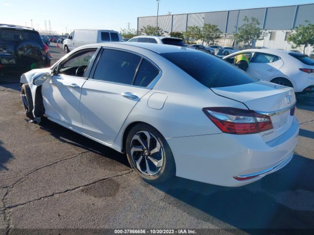 Photo 2 VIN: 1HGCR2F82HA149139 - HONDA ACCORD SEDAN 