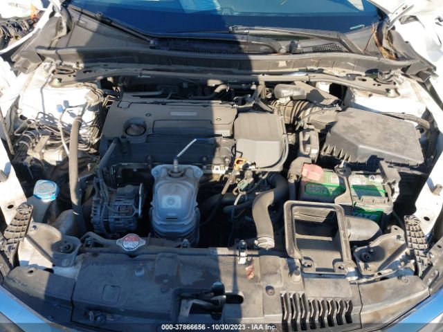 Photo 9 VIN: 1HGCR2F82HA149139 - HONDA ACCORD SEDAN 