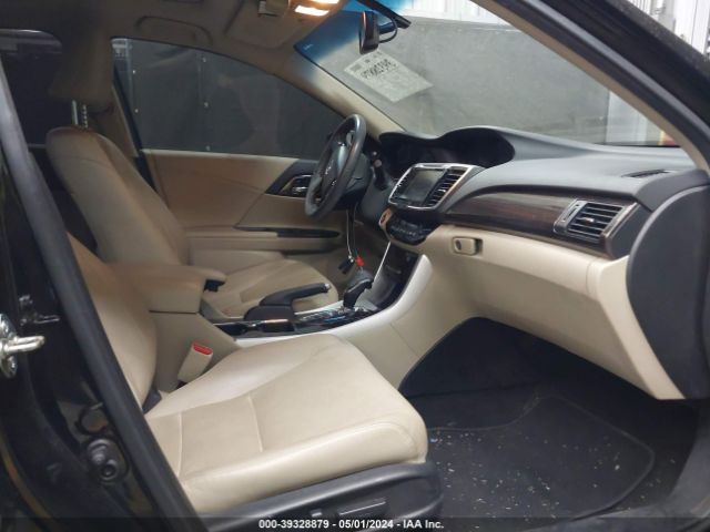 Photo 4 VIN: 1HGCR2F82HA150694 - HONDA ACCORD 