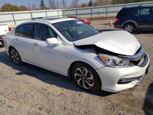 Photo 3 VIN: 1HGCR2F82HA154101 - HONDA ACCORD 