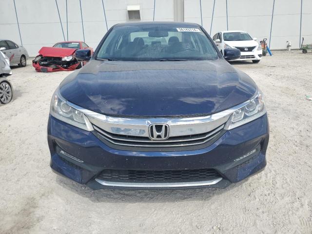 Photo 4 VIN: 1HGCR2F82HA233669 - HONDA ACCORD 