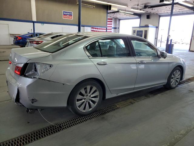 Photo 2 VIN: 1HGCR2F83DA026296 - HONDA ACCORD 