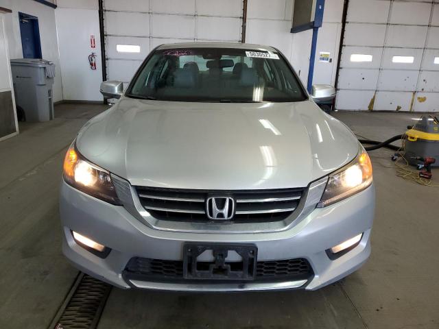 Photo 4 VIN: 1HGCR2F83DA026296 - HONDA ACCORD 