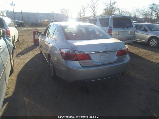 Photo 2 VIN: 1HGCR2F83DA044166 - HONDA ACCORD SDN 