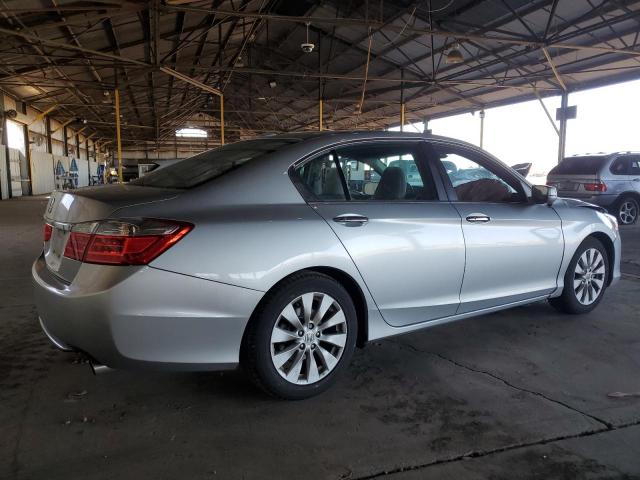 Photo 2 VIN: 1HGCR2F83DA058875 - HONDA ACCORD 