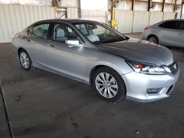 Photo 3 VIN: 1HGCR2F83DA058875 - HONDA ACCORD 