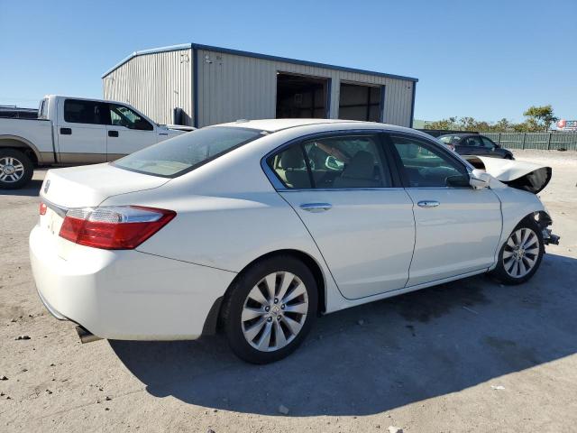 Photo 2 VIN: 1HGCR2F83DA104818 - HONDA ACCORD EXL 