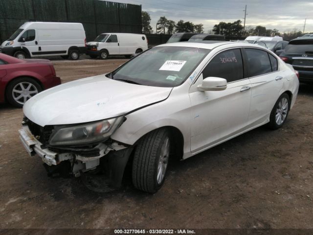 Photo 1 VIN: 1HGCR2F83DA115057 - HONDA ACCORD SDN 