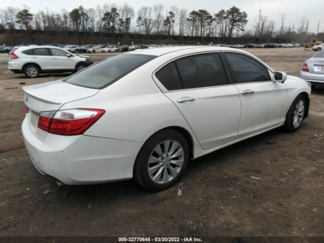 Photo 3 VIN: 1HGCR2F83DA115057 - HONDA ACCORD SDN 