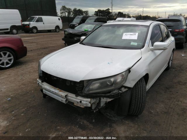 Photo 5 VIN: 1HGCR2F83DA115057 - HONDA ACCORD SDN 