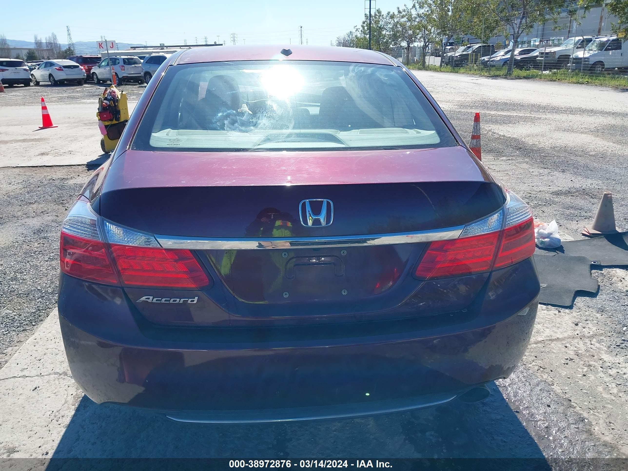 Photo 16 VIN: 1HGCR2F83DA134921 - HONDA ACCORD 