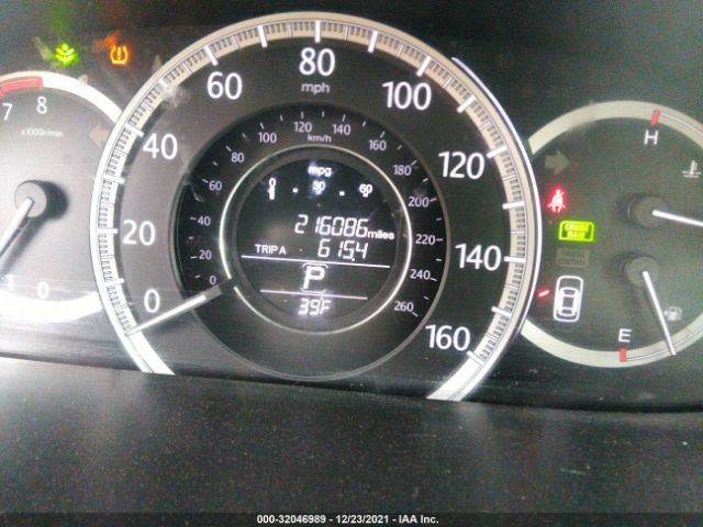 Photo 6 VIN: 1HGCR2F83DA149452 - HONDA ACCORD SDN 