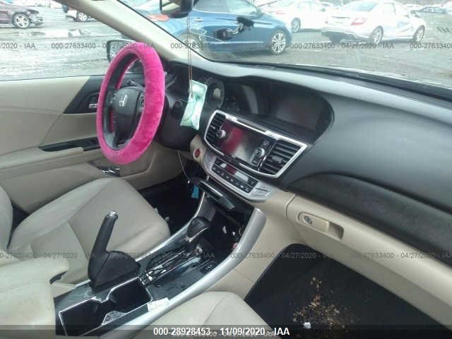 Photo 4 VIN: 1HGCR2F83DA163514 - HONDA ACCORD SDN 