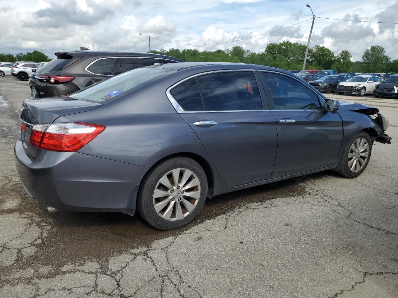 Photo 2 VIN: 1HGCR2F83DA168633 - HONDA ACCORD 