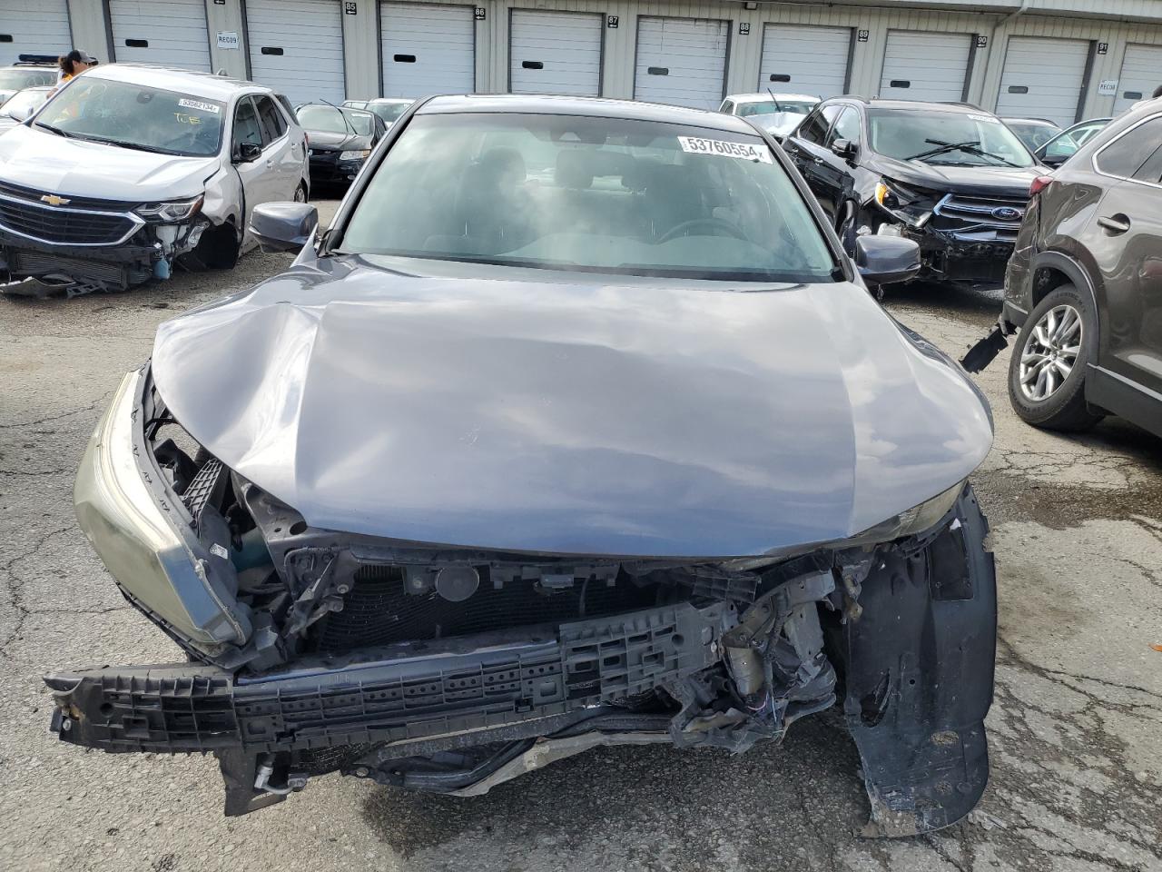 Photo 4 VIN: 1HGCR2F83DA168633 - HONDA ACCORD 