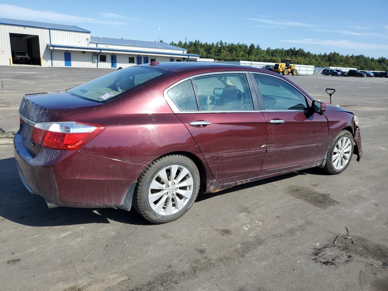 Photo 2 VIN: 1HGCR2F83DA191507 - HONDA ACCORD 