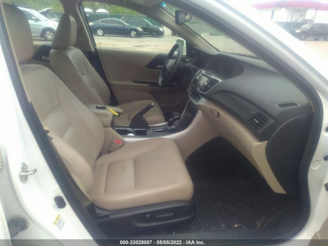 Photo 4 VIN: 1HGCR2F83DA236400 - HONDA ACCORD SDN 