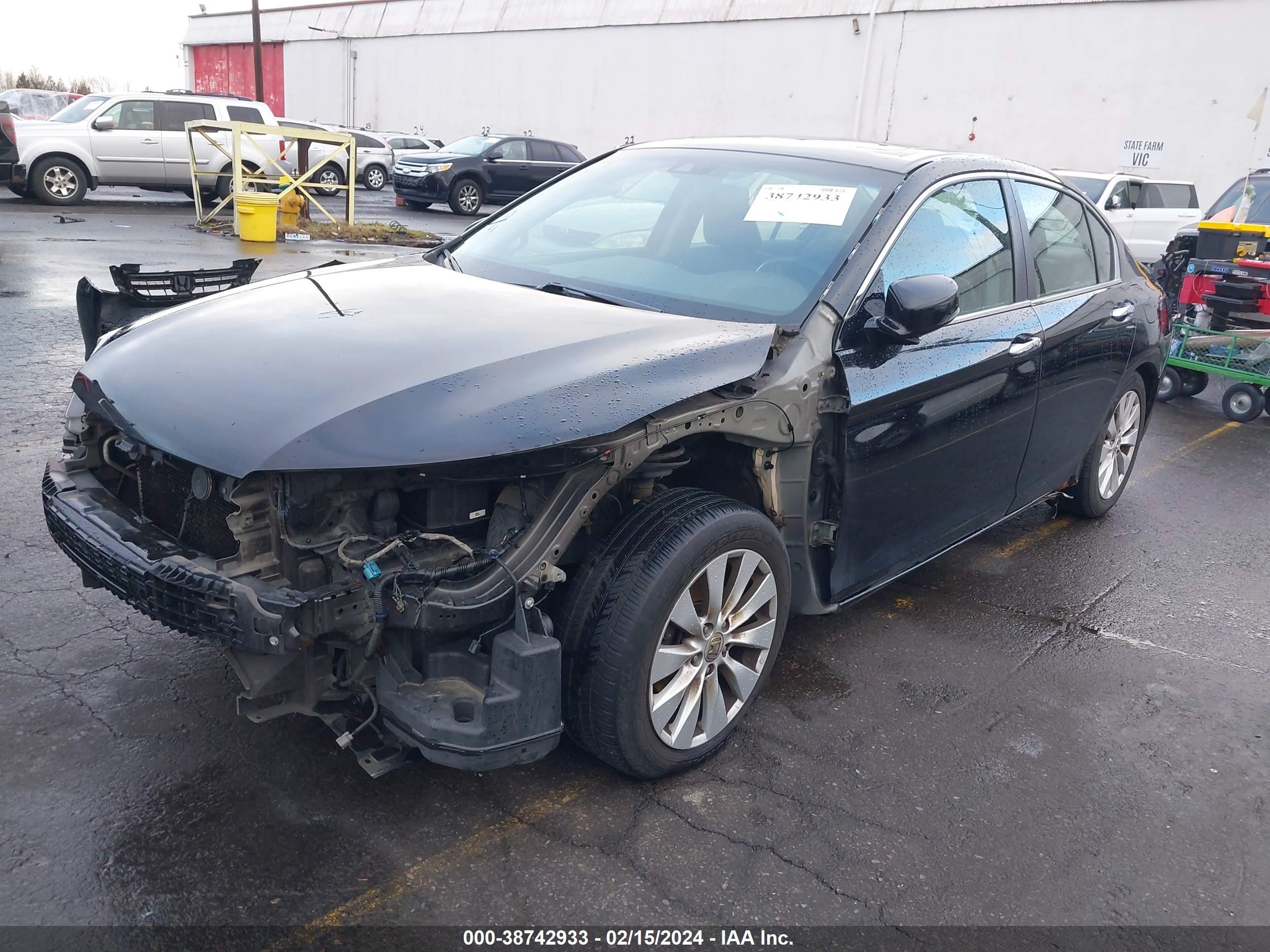 Photo 1 VIN: 1HGCR2F83EA007314 - HONDA ACCORD 