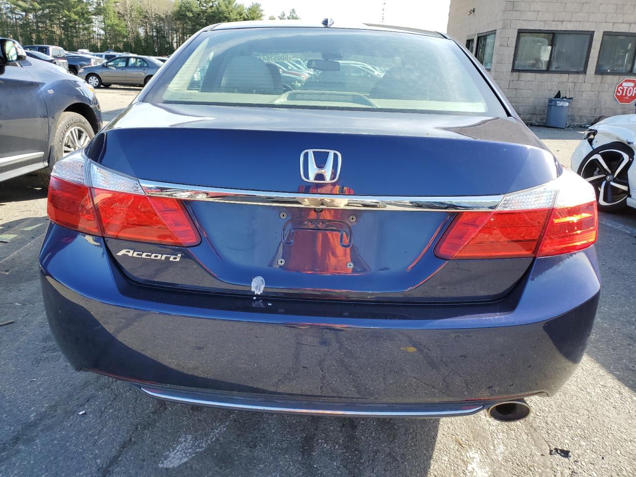 Photo 5 VIN: 1HGCR2F83EA138548 - HONDA ACCORD 