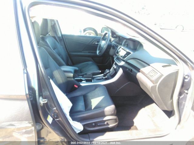 Photo 4 VIN: 1HGCR2F83FA023675 - HONDA ACCORD SEDAN 