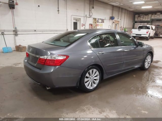 Photo 3 VIN: 1HGCR2F83FA043103 - HONDA ACCORD 