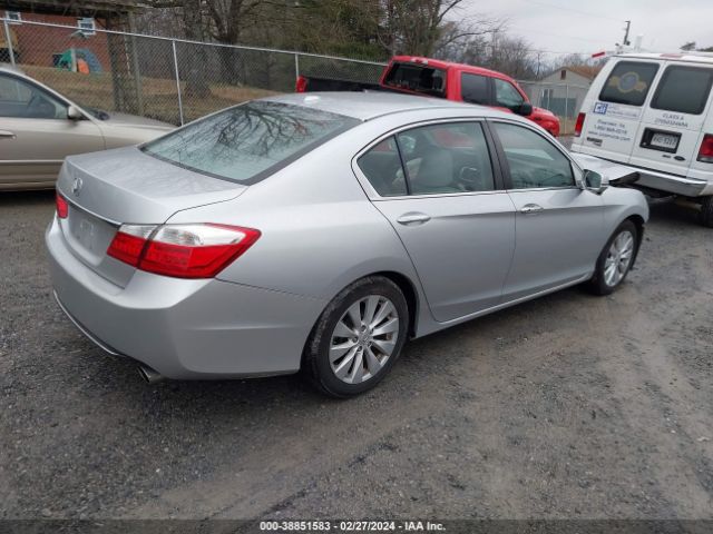 Photo 3 VIN: 1HGCR2F83FA106054 - HONDA ACCORD 