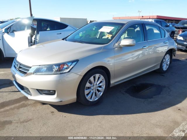 Photo 1 VIN: 1HGCR2F83FA139250 - HONDA ACCORD 