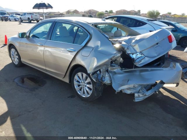 Photo 2 VIN: 1HGCR2F83FA139250 - HONDA ACCORD 