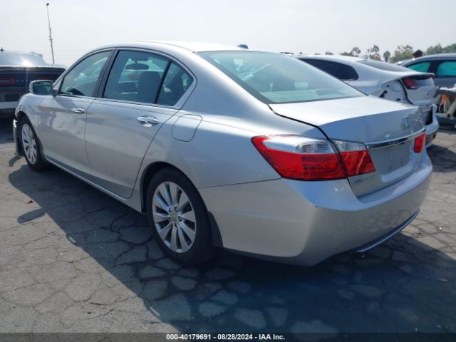 Photo 2 VIN: 1HGCR2F83FA168215 - HONDA ACCORD 