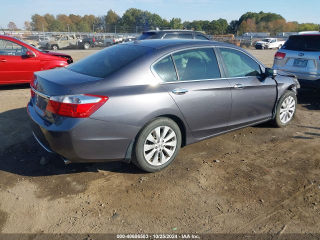 Photo 3 VIN: 1HGCR2F83FA171891 - HONDA ACCORD 