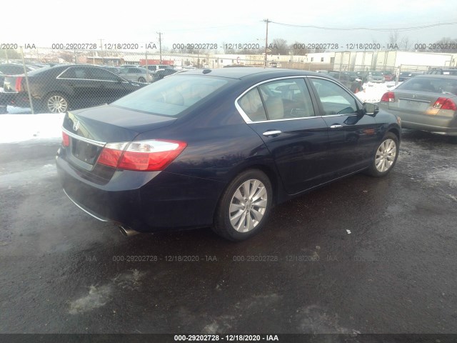 Photo 3 VIN: 1HGCR2F83FA176069 - HONDA ACCORD SEDAN 