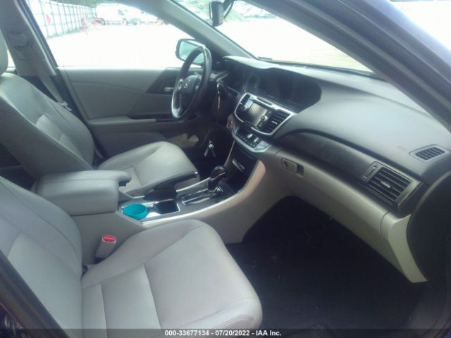 Photo 4 VIN: 1HGCR2F83FA214657 - HONDA ACCORD SEDAN 