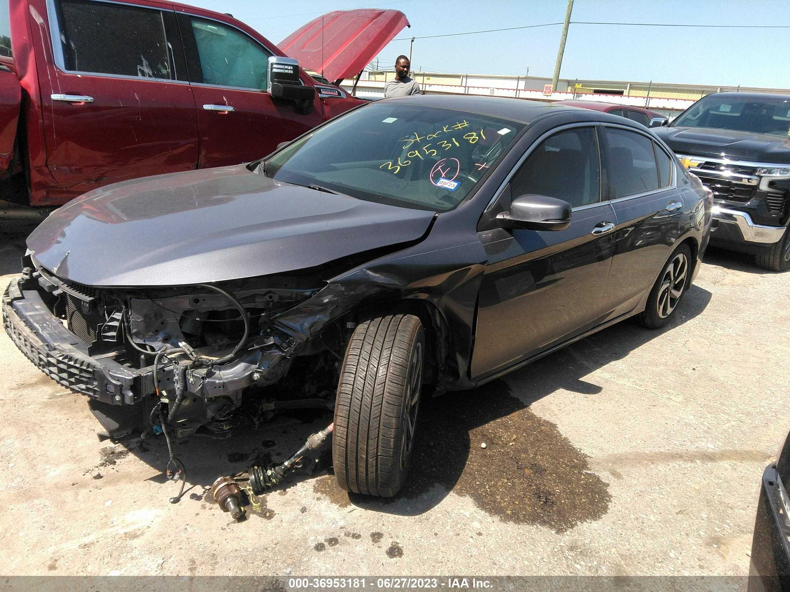 Photo 1 VIN: 1HGCR2F83GA005906 - HONDA ACCORD 