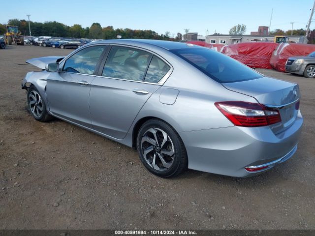 Photo 2 VIN: 1HGCR2F83GA183153 - HONDA ACCORD 