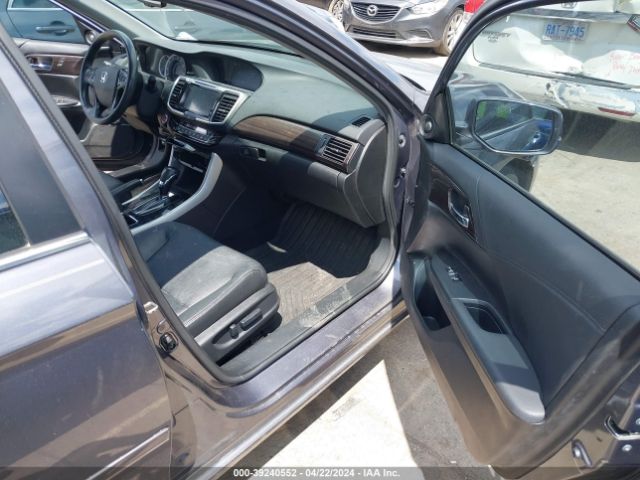 Photo 4 VIN: 1HGCR2F83GA231136 - HONDA ACCORD 