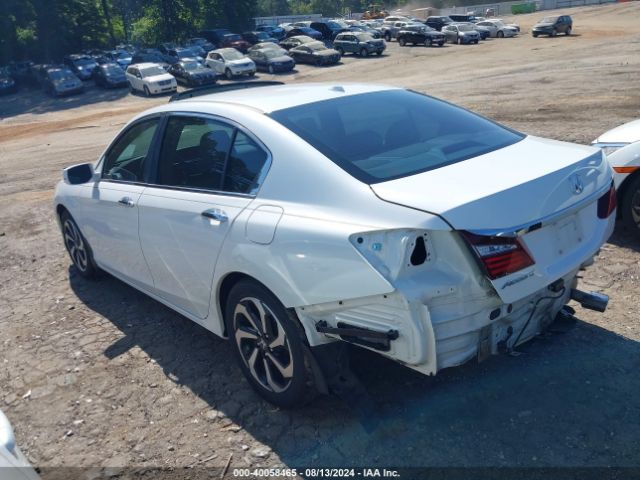 Photo 2 VIN: 1HGCR2F83HA122323 - HONDA ACCORD 