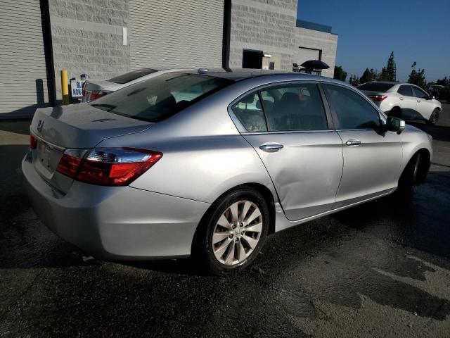 Photo 2 VIN: 1HGCR2F84DA000368 - HONDA ACCORD SDN 