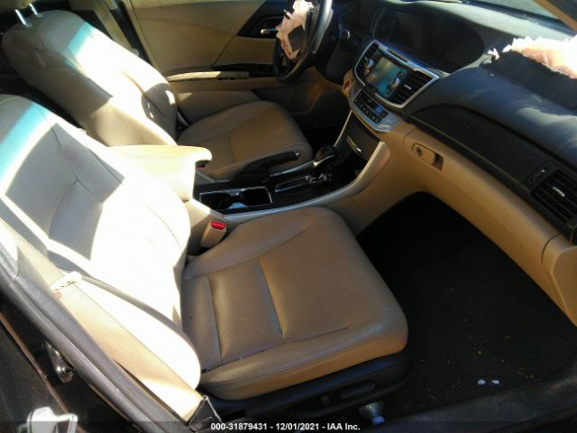 Photo 4 VIN: 1HGCR2F84DA020958 - HONDA ACCORD SDN 