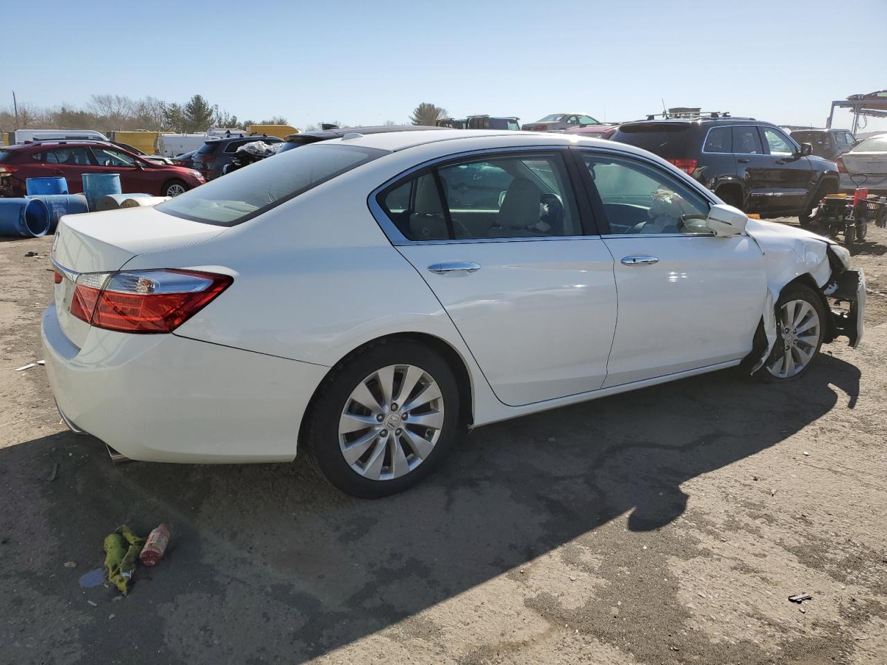 Photo 2 VIN: 1HGCR2F84DA164445 - HONDA ACCORD 