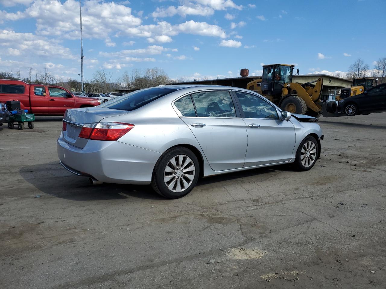 Photo 2 VIN: 1HGCR2F84DA169645 - HONDA ACCORD 