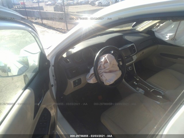 Photo 4 VIN: 1HGCR2F84DA260009 - HONDA ACCORD SDN 