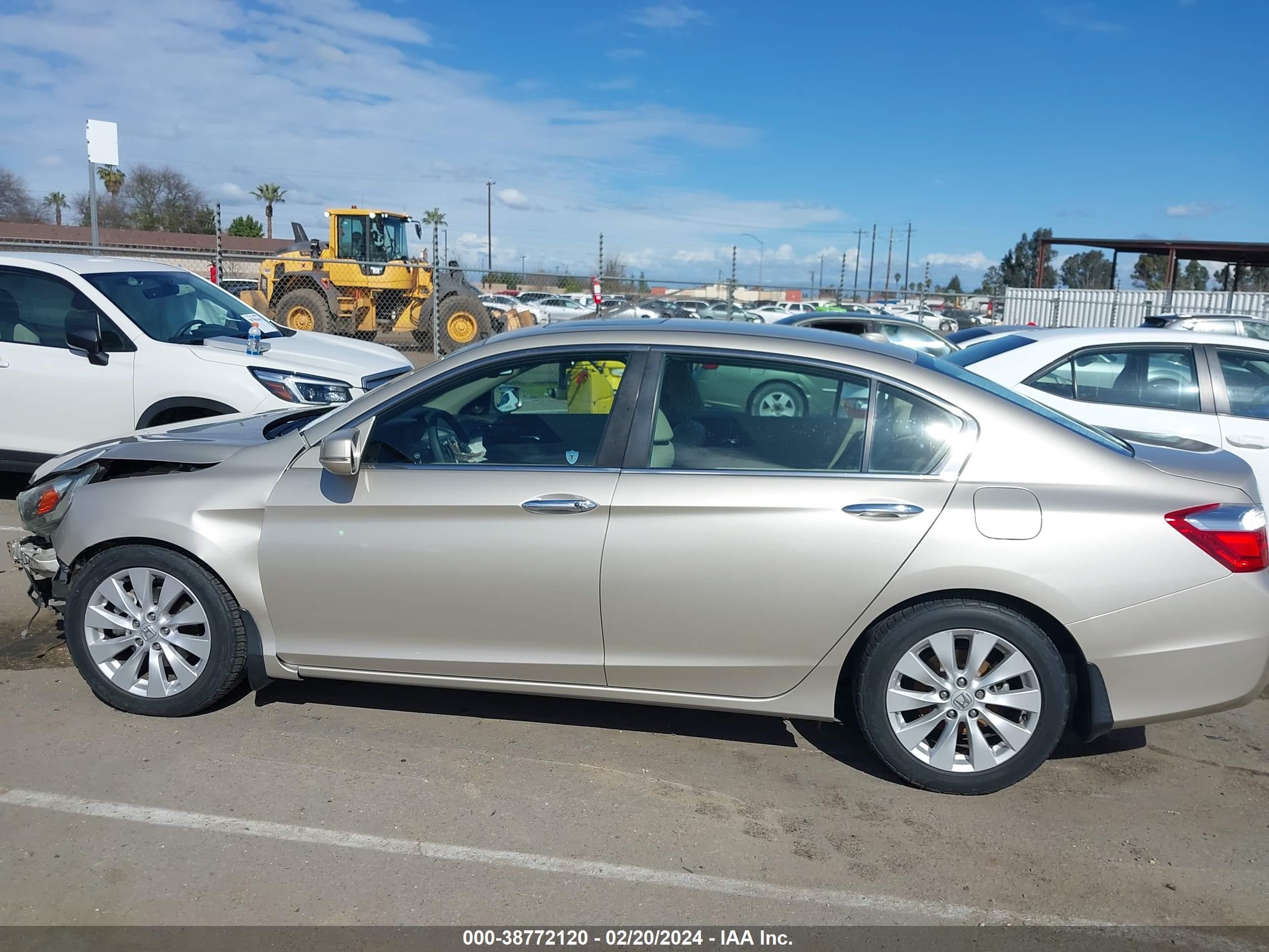 Photo 14 VIN: 1HGCR2F84FA030537 - HONDA ACCORD 