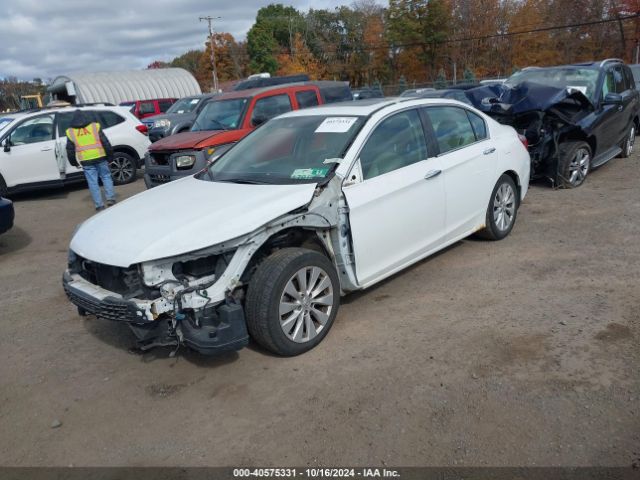 Photo 1 VIN: 1HGCR2F84FA062954 - HONDA ACCORD 