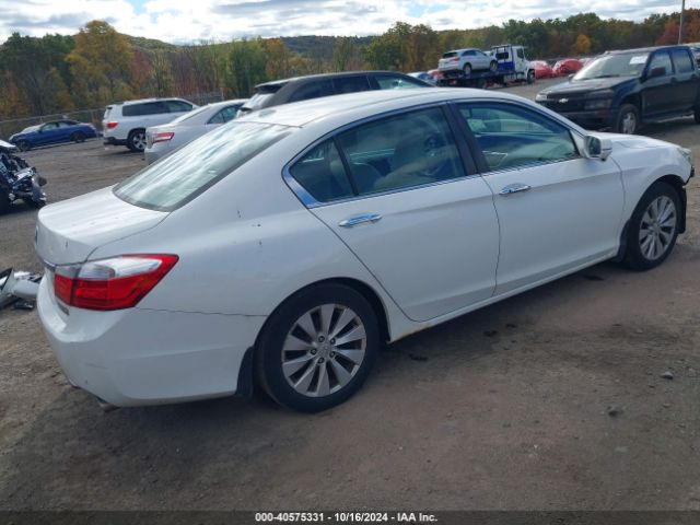 Photo 3 VIN: 1HGCR2F84FA062954 - HONDA ACCORD 