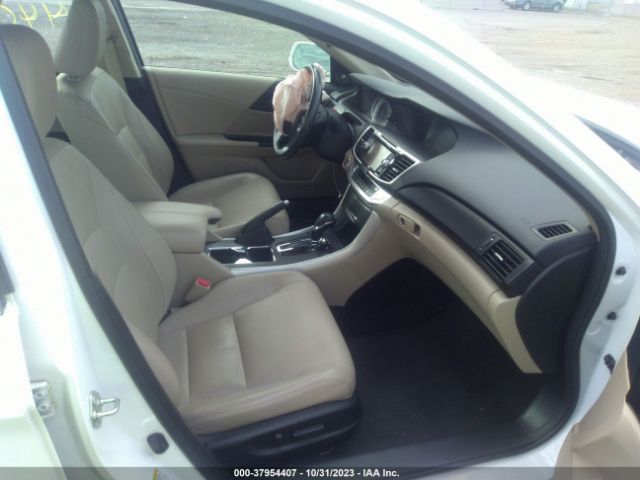 Photo 4 VIN: 1HGCR2F84FA065949 - HONDA ACCORD 