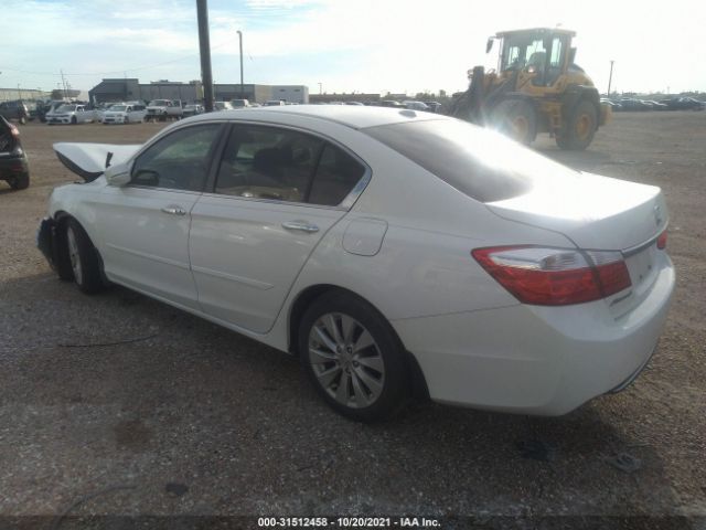 Photo 2 VIN: 1HGCR2F84FA111361 - HONDA ACCORD SEDAN 