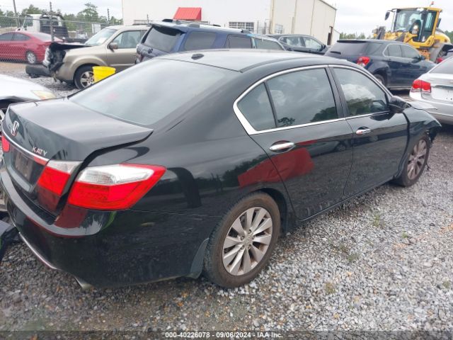 Photo 3 VIN: 1HGCR2F84FA147695 - HONDA ACCORD 