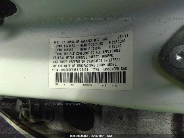 Photo 8 VIN: 1HGCR2F84FA225439 - HONDA ACCORD SEDAN 